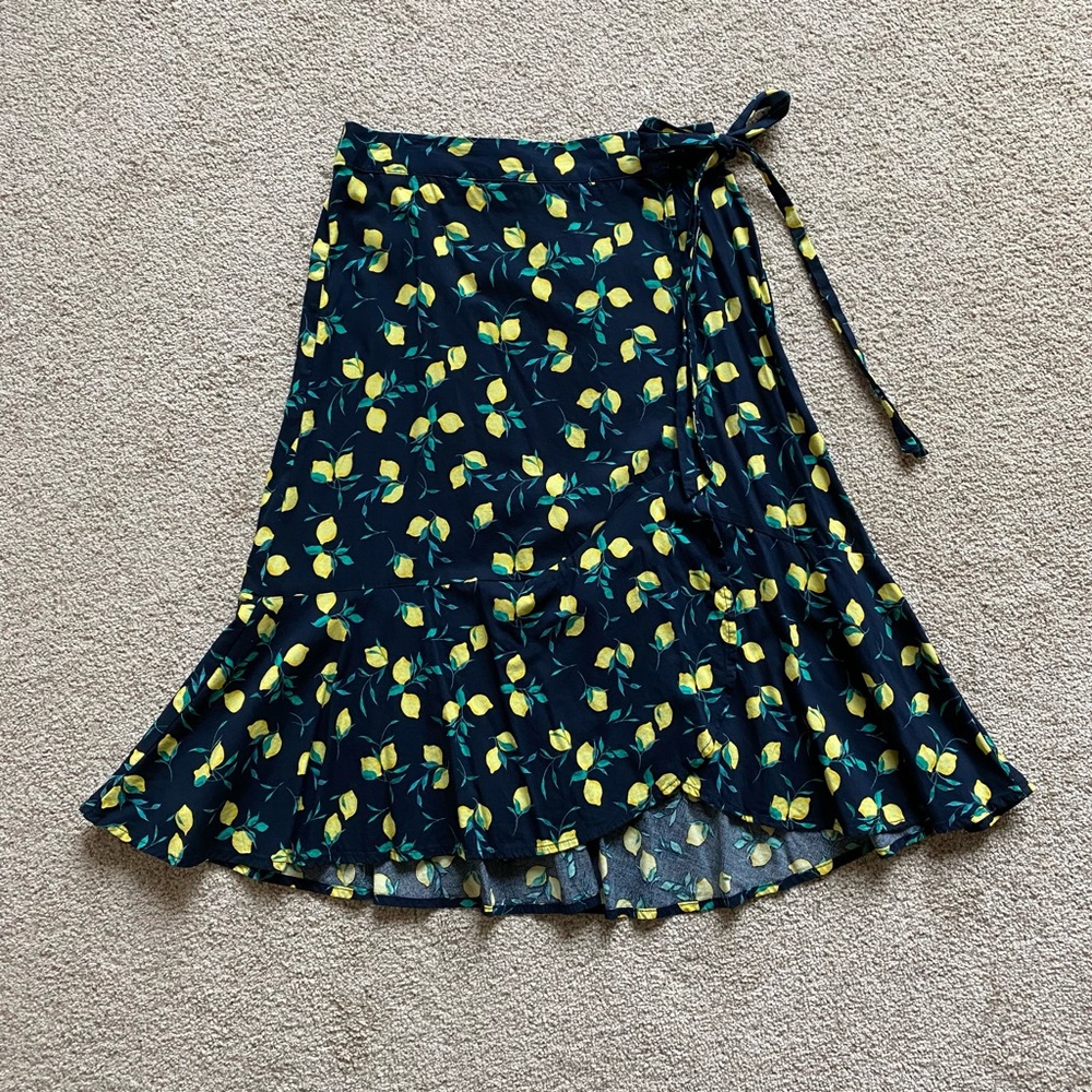 Banana Republic Adorable Lemon Print Skirt